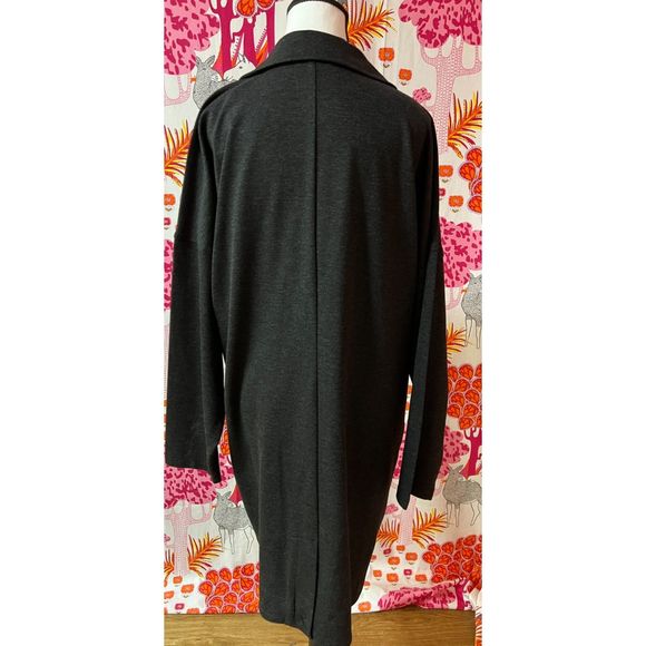 CAbi Lisbon ponte knit jacket in EUC. Size L. - Picture 3 of 9